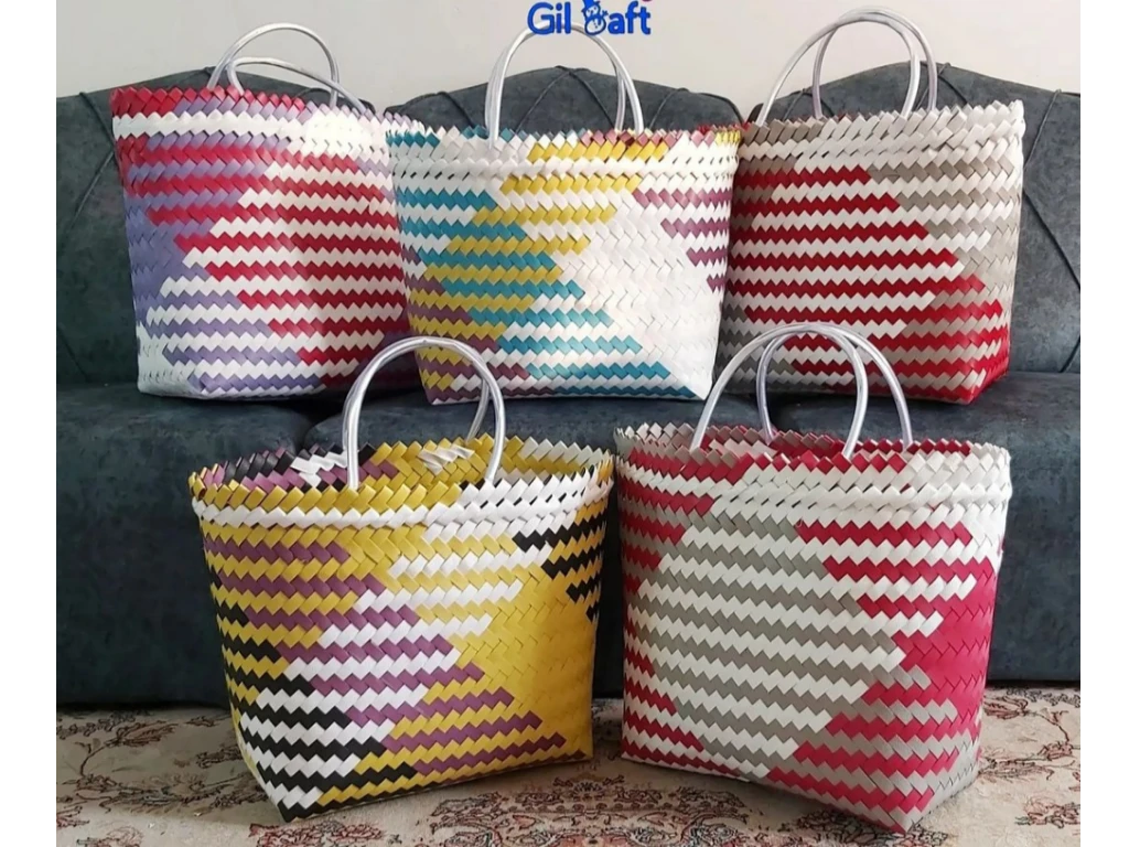 🔰 ساک تسمه ای کجراه

✅ نانوایی، بازار، سوپر مارکت و ...
✅ دارای دسته شلنگی
✅ در رنگ های متنوع
✅ دارای سیم دور

🔷 عرض : 18*34 سانتی متر
🔶 ارتفاع : 30 سانتی متر
🟢 قیمت با احترام : 120.000 تومان
🟡 در سایز و رنگ دلخواه شما بافته می شود
🟣 جهت ثبت سفارش تماس بگیرید یا به صفحه اینستاگرام ما مراجعه کنید:
📞 شماره تماس : 09364570905
📷 پیج ما : gil_baaft