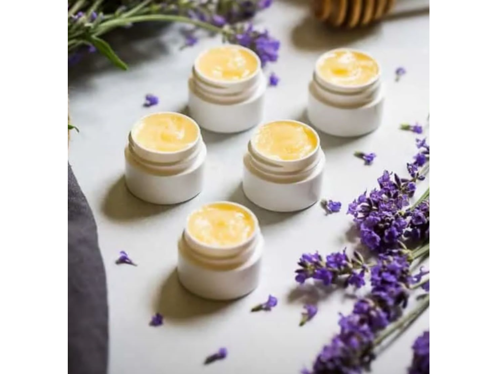 ژل رویال اصل و با کیفیت موجود است