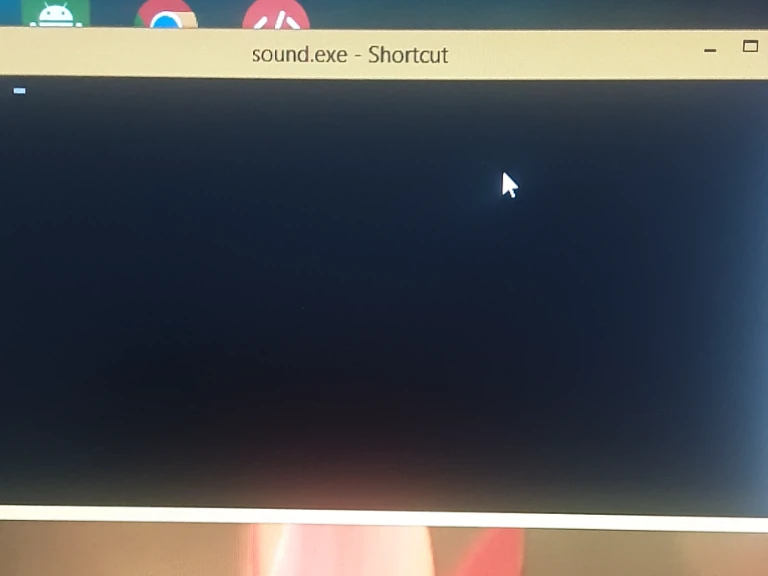 این برنامه متن هایی را که شما درون آن می‌نویسید 
به صورت صوتی بیان میکند 
این برنامه برای زبان انگلیسی ساخته شده(به دلیل محدودیت مفسر ) ولی به صورت فینگیلیش (salam) کار میکند .

فایل پایتون ۶۰۰۰ تومان
فایل (exe) ۴۰۰۰تومان
فیلم آموزشی ۱۰۰۰۰تومان
کل فایل ها ۲۰۰۰۰
برای خرید به شماره (۰۹۰۵۲۲۳۳۷۰۵)در واتساپ پیام بدهید 