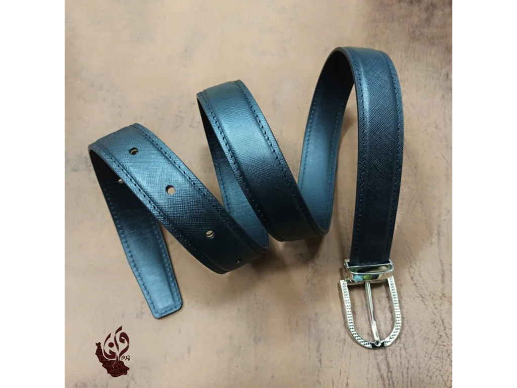 ♂️کمربند 3لایه باچرم گاوی پرادا
⚫️سگک استیل 
⚫️چرخدوز شده
⚫ عرض 3/5 سانت
⚫ پرداخت لبه حرفه ای
⚫️ قیمت: 1/100/000 T
⚫📞 09016012165
🔴تاریخ پست : 1402/08/05