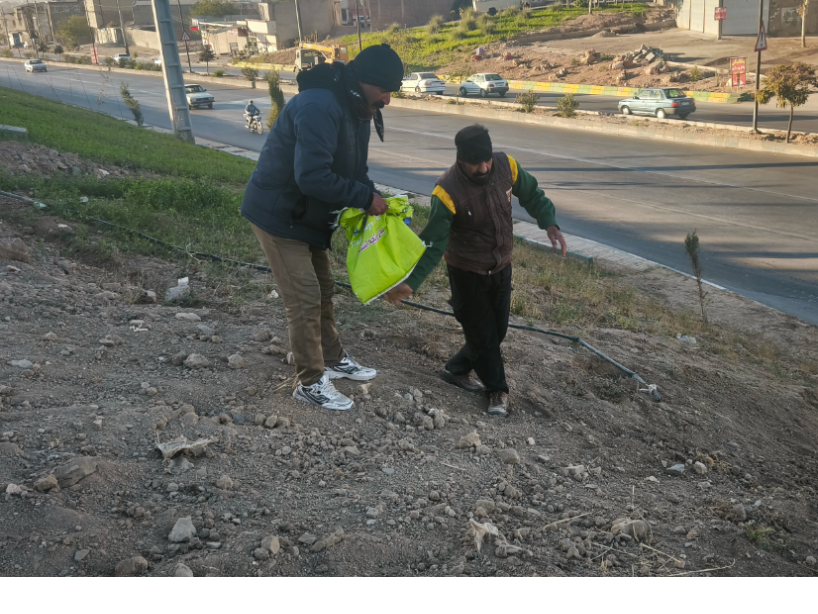 توسعه فضای سبز بروجرد با پساب
شهرداری بروجرد شهردار وقت مهندس یحیی عیدی بیرانوند 

شرکت چشمه سازان دلیر   
مدیر عامل مهندس یعقوب میرعبدلی 