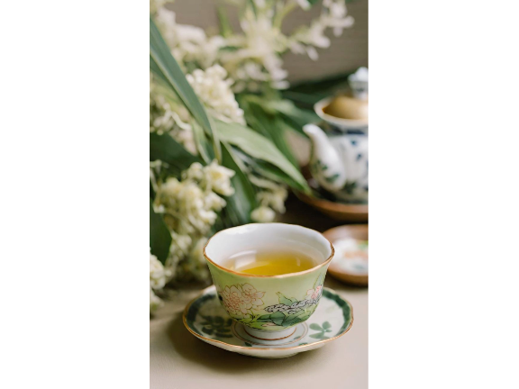 دمنوش بهار
دمنوش بهار ترکیبی از بهارنارنج و بیدمشک می باشد.این ترکیب آرامبخش بوده و مصرف آن حدود یک ساعت قبل از خواب به بهبود خواب و ایجاد آرامش کمک می کند... 
برای ثبت سفارش هم میتوانید به سایت سانا عطار مراجعه نمایید
وز محصول ۱۰۰ گرم
قیمت محصول ۵۶.۰۰۰ تومان
هزینه ثابت پست ۶۰.۰۰۰ تومان
ارسال به سراسر کشور
Www.sanaatar.com