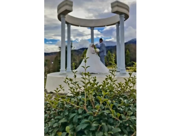 شماره تماس جهت رزرو ۰۹۱۱۱۳۸۳۱۶۰