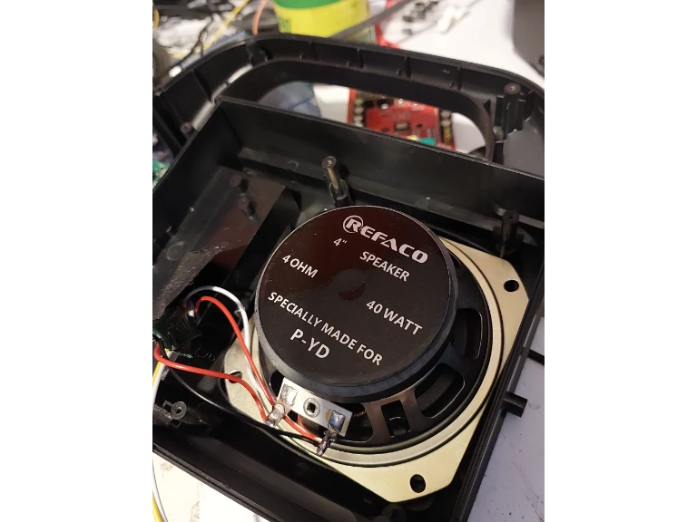 اسپیکر پرتابل
تعویض باطری
تعمیرات مدار شارژ
ارتقاء توان
ساخت 